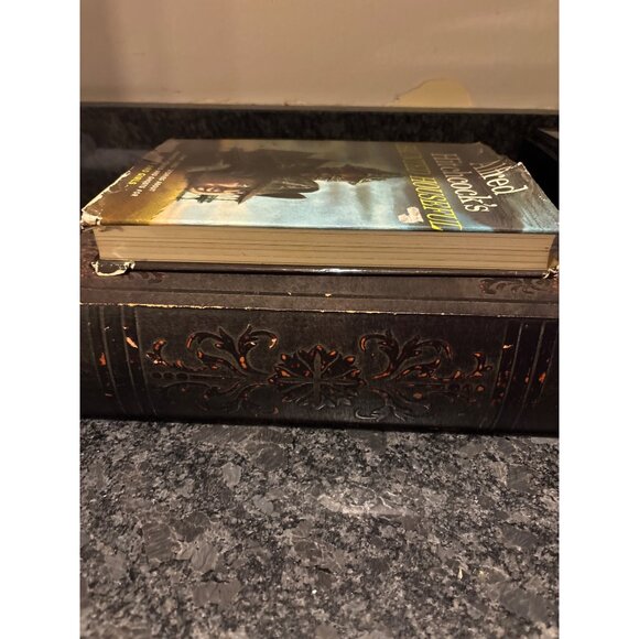 Vintage Alfred Hitchcocks Haunted Houseful Hardcover Book Dust Jacket 1961 - Picture 14 of 14